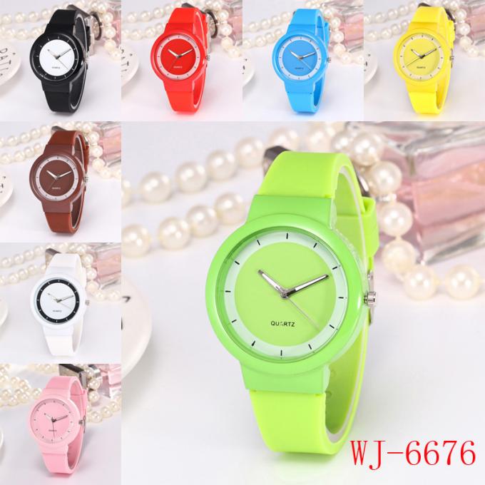Femmes minimalistes interchangeables de montre-bracelet de fantaisie de marque de la Wal-joie WJ9008 marquées montre de femmes de silicone