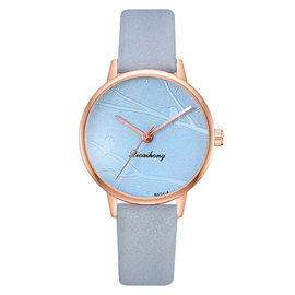 Montre blanche de courroie de bande de cuir de boîtier de montre d'alliage de femme de mode de cadeau de la bonne qualité WJ-8453